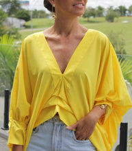 Carregar imagem no visualizador da galeria, Blusa Bufante Amarela