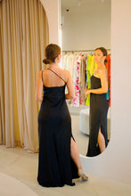 Carregar imagem no visualizador da galeria, Vestido Angelina Preto