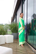 Carregar imagem no visualizador da galeria, Kaftan Bordas Verde Claro