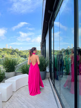Carregar imagem no visualizador da galeria, Vestido Alessandra com Decote Pink