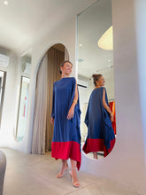 Carregar imagem no visualizador da galeria, Kaftan Simplice Mídi Marinho e Vermelho