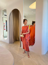 Carregar imagem no visualizador da galeria, Kaftan Moldura Midi Terracota e Cinza