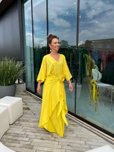 Carregar imagem no visualizador da galeria, Kaftan Nó Amarelo + flor