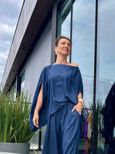 Carregar imagem no visualizador da galeria, Blusa Ampla Linho Marinho