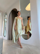 Carregar imagem no visualizador da galeria, Vestido Cristina Dourado