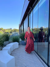 Carregar imagem no visualizador da galeria, Kaftan Nó Terracota + flor