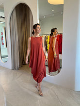 Carregar imagem no visualizador da galeria, Vestido Milena Terracota