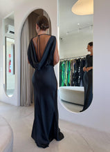 Carregar imagem no visualizador da galeria, Vestido Ava Preto