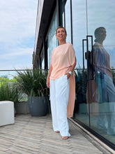 Load image into Gallery viewer, Wide White Linen Blouse