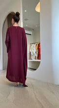 Load image into Gallery viewer, Vestido Marlene Marsala