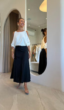 Carregar imagem no visualizador da galeria, Blusa Dália Branca