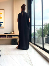 Carregar imagem no visualizador da galeria, Vestido Lírio Preto