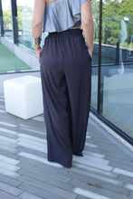 Carregar imagem no visualizador da galeria, Calça Juliana Preta