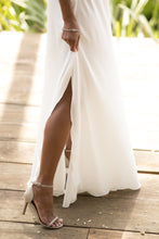 Carregar imagem no visualizador da galeria, Vestido Flor Branco
