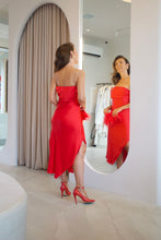 Carregar imagem no visualizador da galeria, Vestido Brigite Vermelho Acetinado
