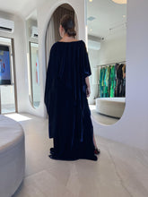 Carregar imagem no visualizador da galeria, Vestido Silvia Veludo + Capa
