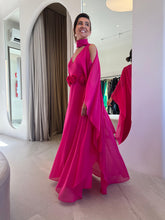 Carregar imagem no visualizador da galeria, Kaftan Lucia Decote V Pink
