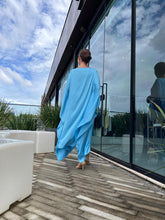 Carregar imagem no visualizador da galeria, Kaftan Simplice Midi Azul Acetinado
