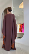 Carregar imagem no visualizador da galeria, Kaftan Simplice Dois Tons Plumas Chocolate com Terracota
