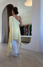 Load image into Gallery viewer, Blusa Marcela Amarela
