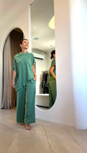 Cargar imagen en el visor de la galería, Conjunto Blusa Cora + Calça Juliana Verde
