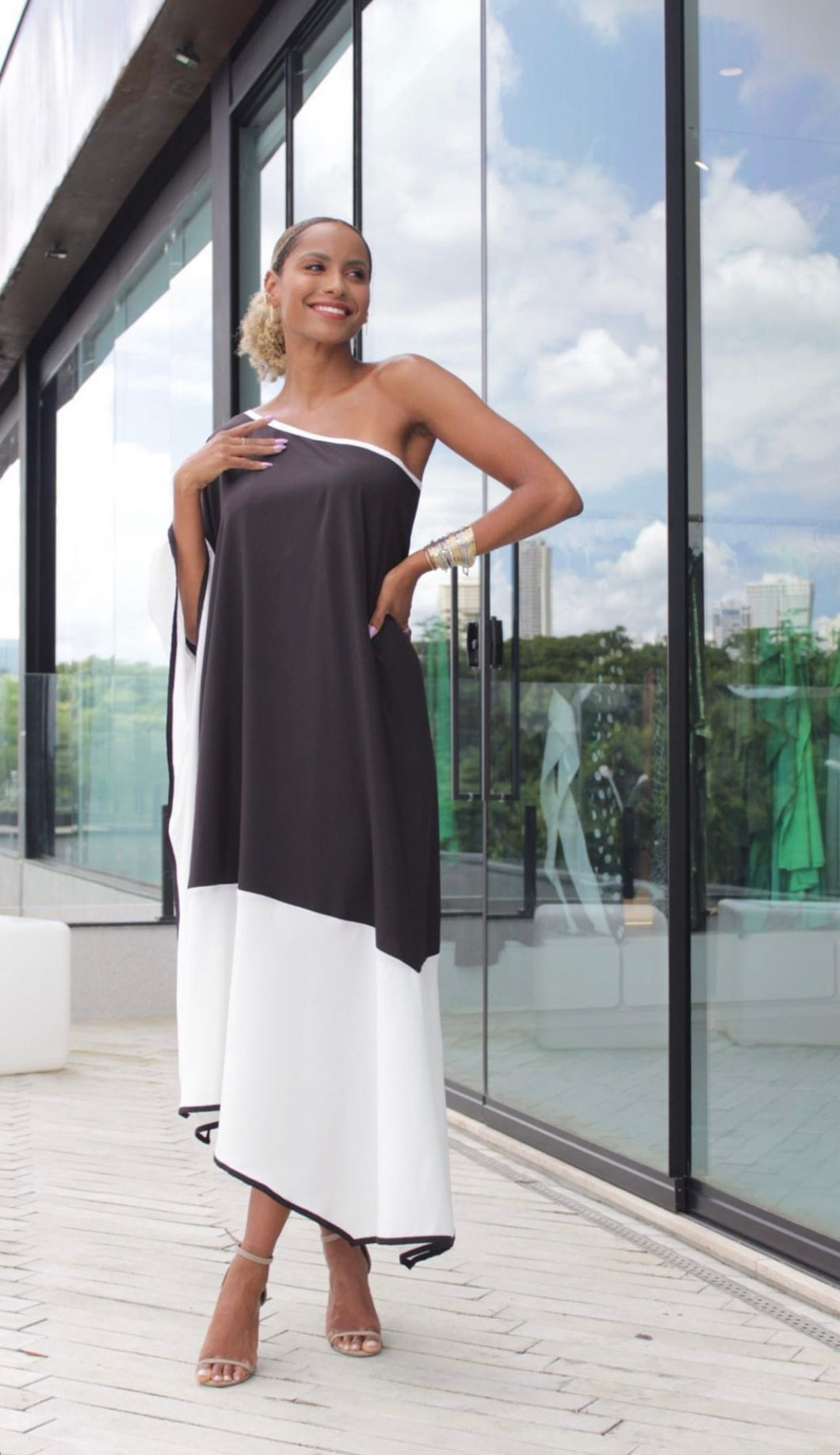 Kaftan Lia Black and White